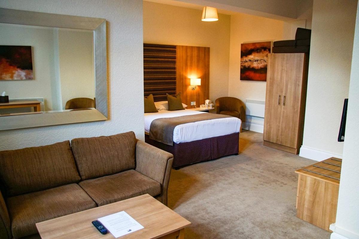 Отель Hillscourt Barnt Green Экстерьер фото