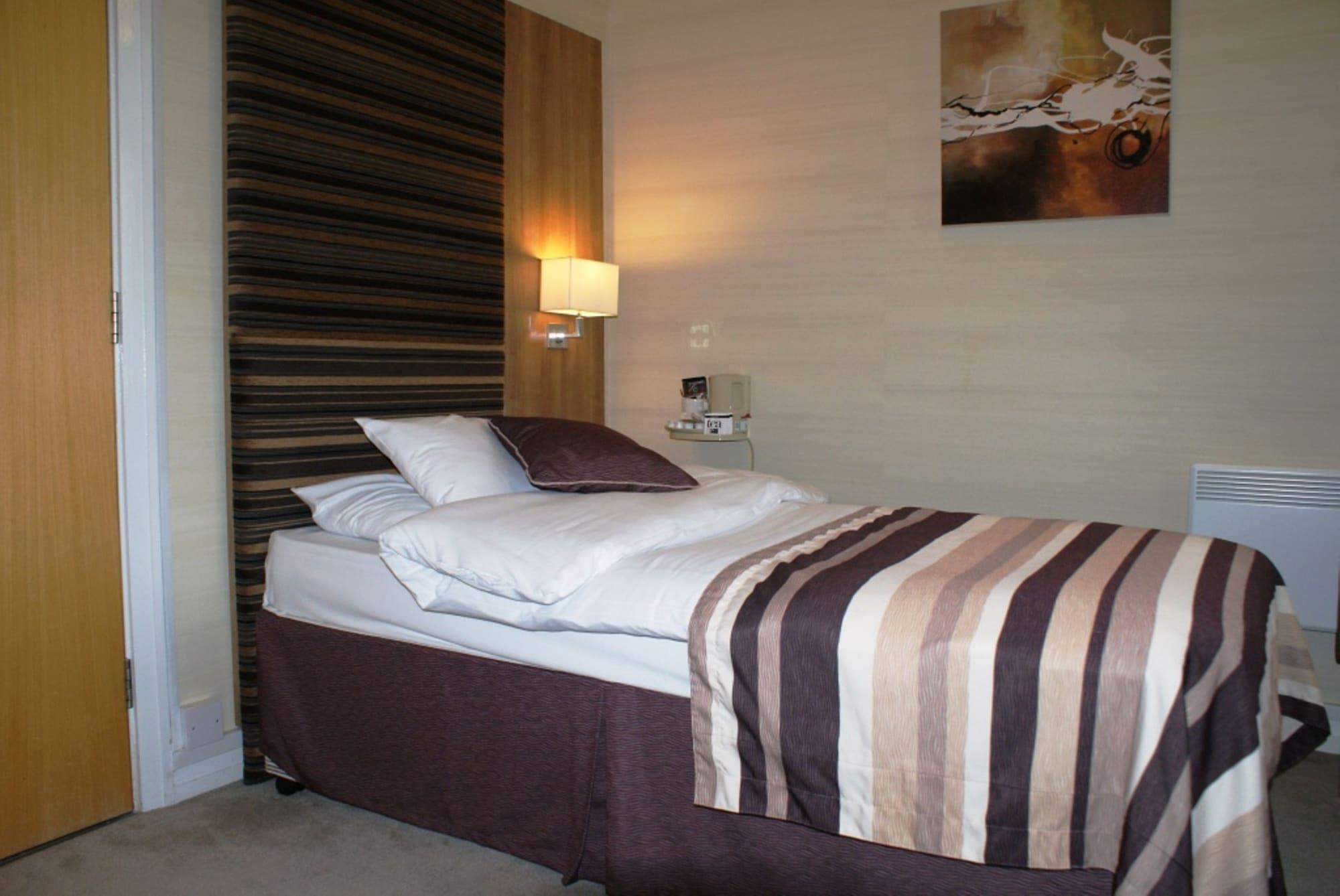 Отель Hillscourt Barnt Green Экстерьер фото