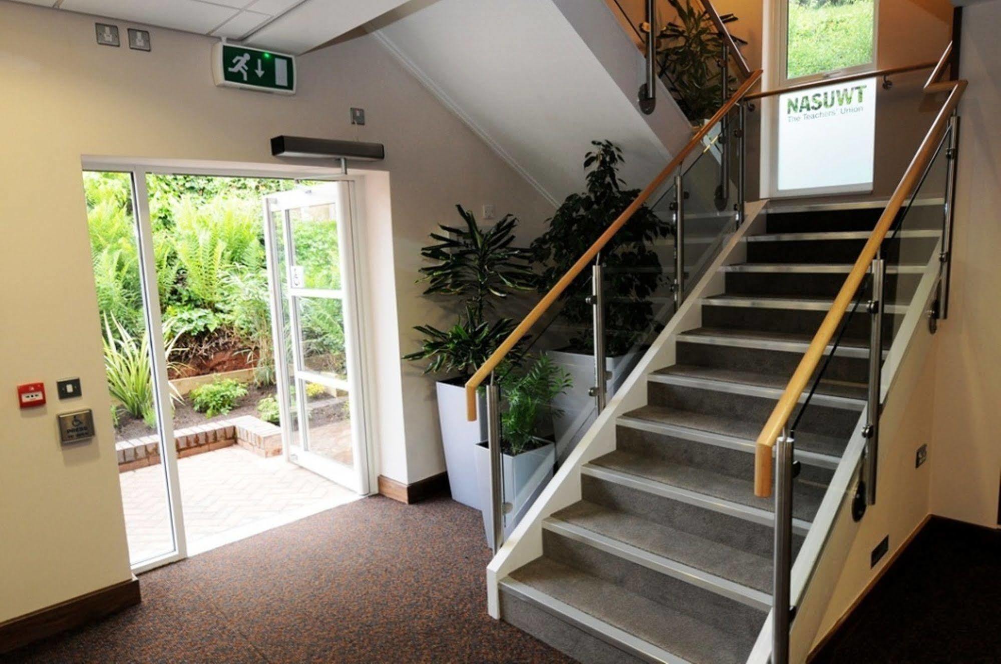 Отель Hillscourt Barnt Green Экстерьер фото